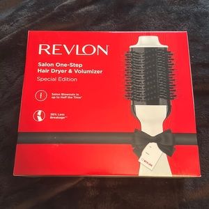 Revlon volumizer hair dryer